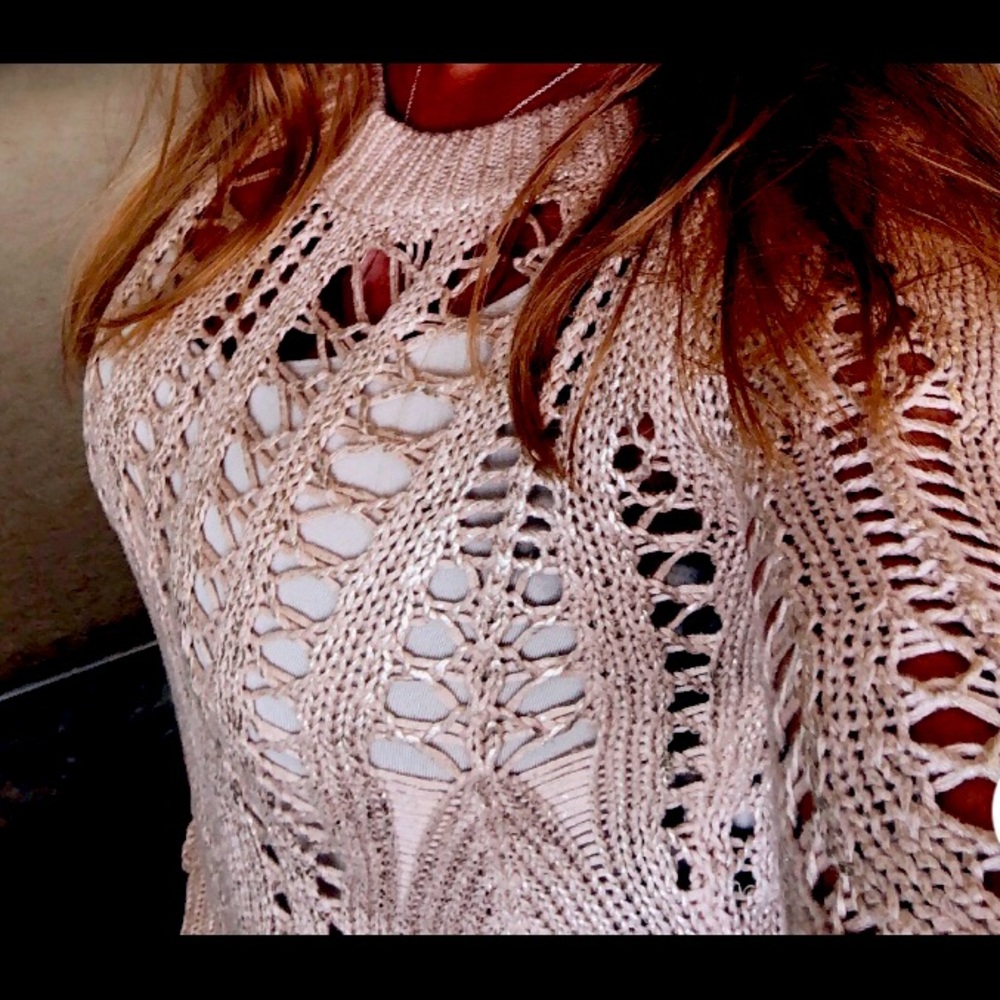 Bebe pullover sweater